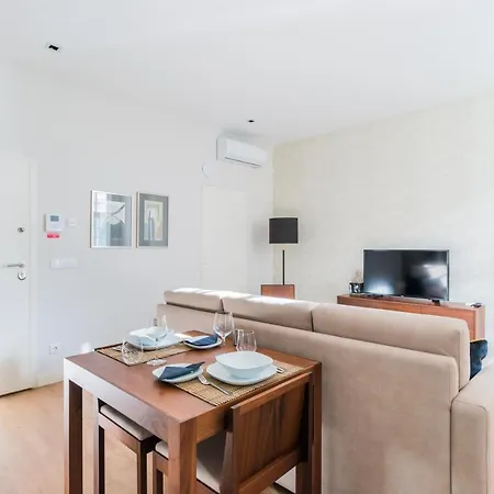 Augusta Apartment *